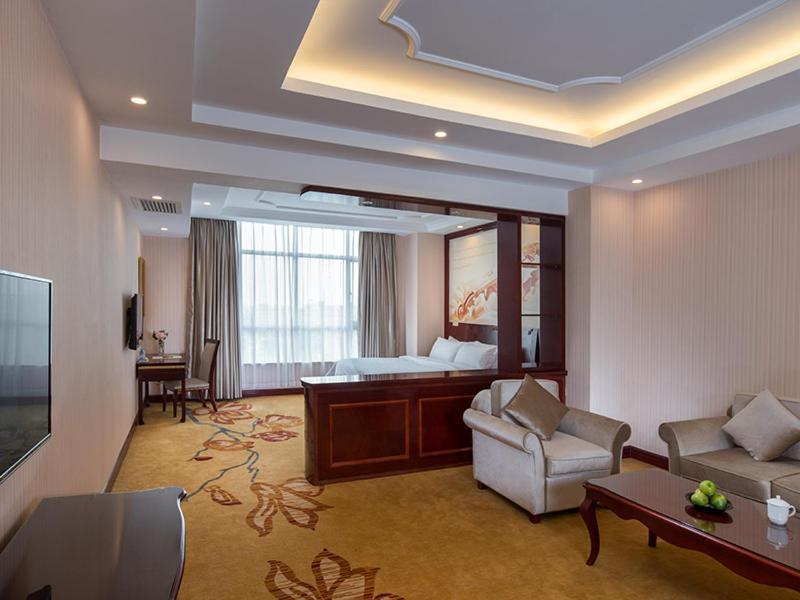 Vienna Hotel Dongguan Shi Екстериор снимка